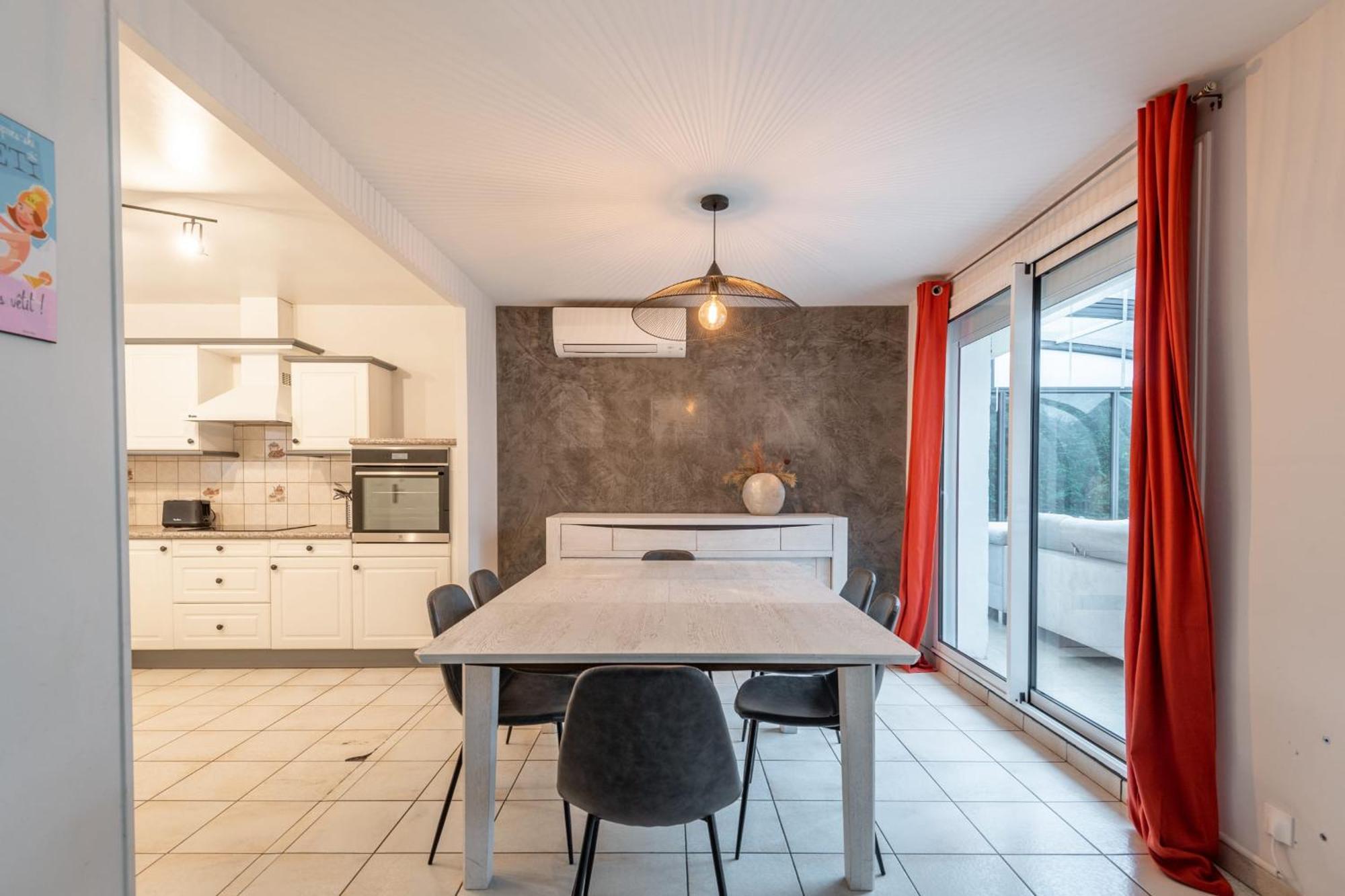 Вилла Alpiloc - Town House With Garden And Winter Lounge Анси Экстерьер фото